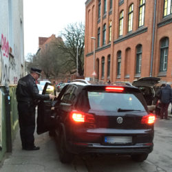Elterntaxis an der Lindener Markt Grundschule (Bild: PlatzDa)