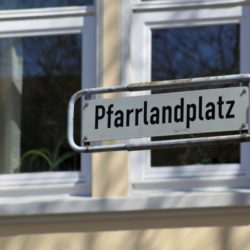 Pfarrlandplatz