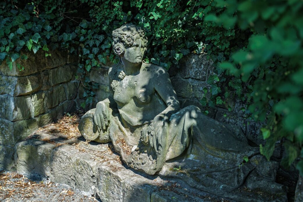 Von-Alten-Garten Skulptur Statue Grotte