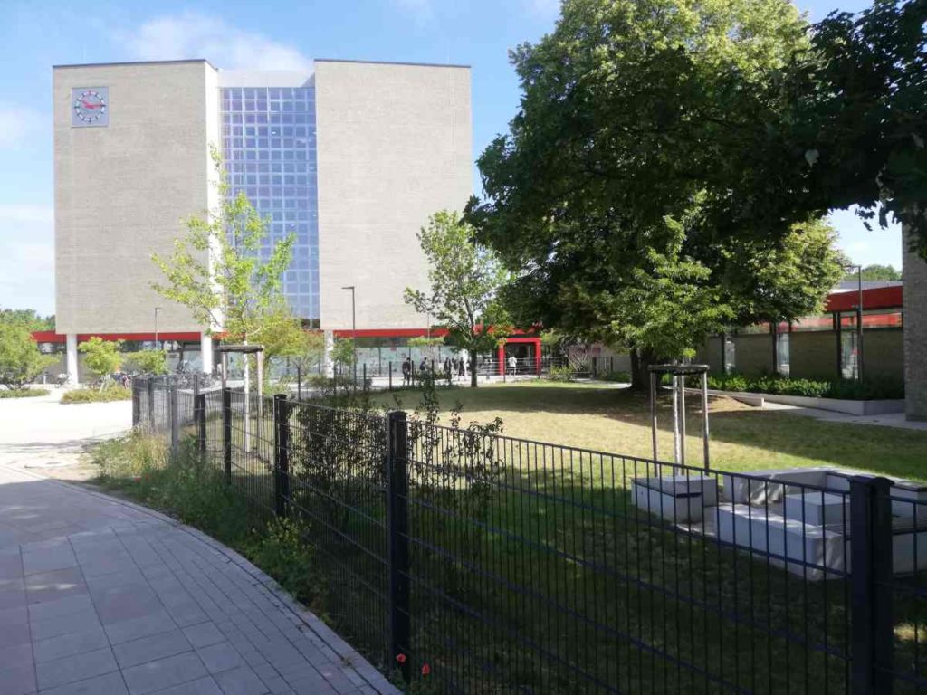 Gymnasium Limmer Eingang