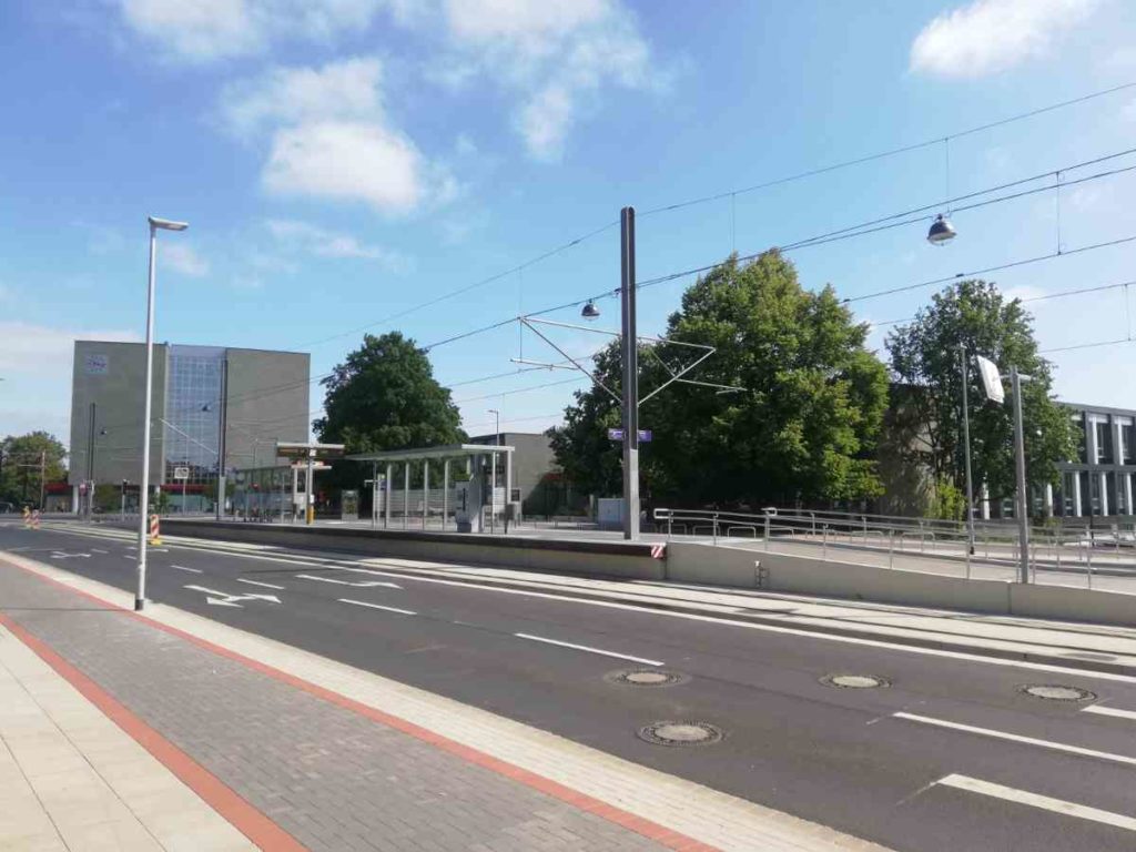 Gymnasium Limmer Außenansicht