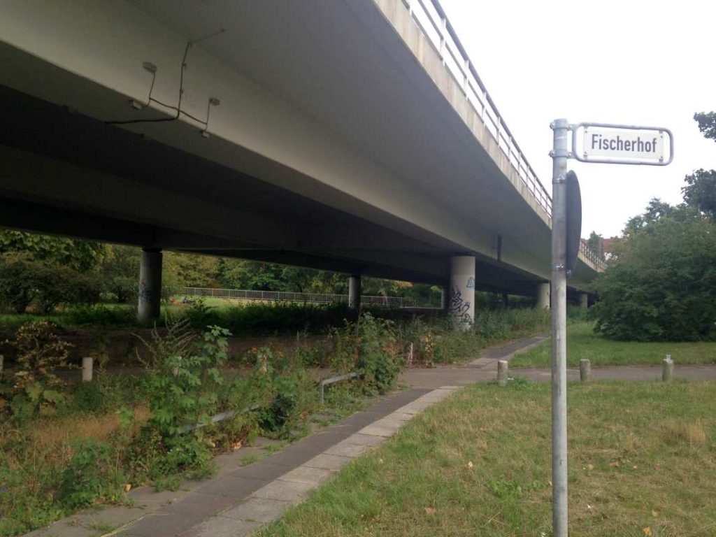 Schnellwegbrücke am Fischerhof