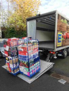 Erste Warenlieferung