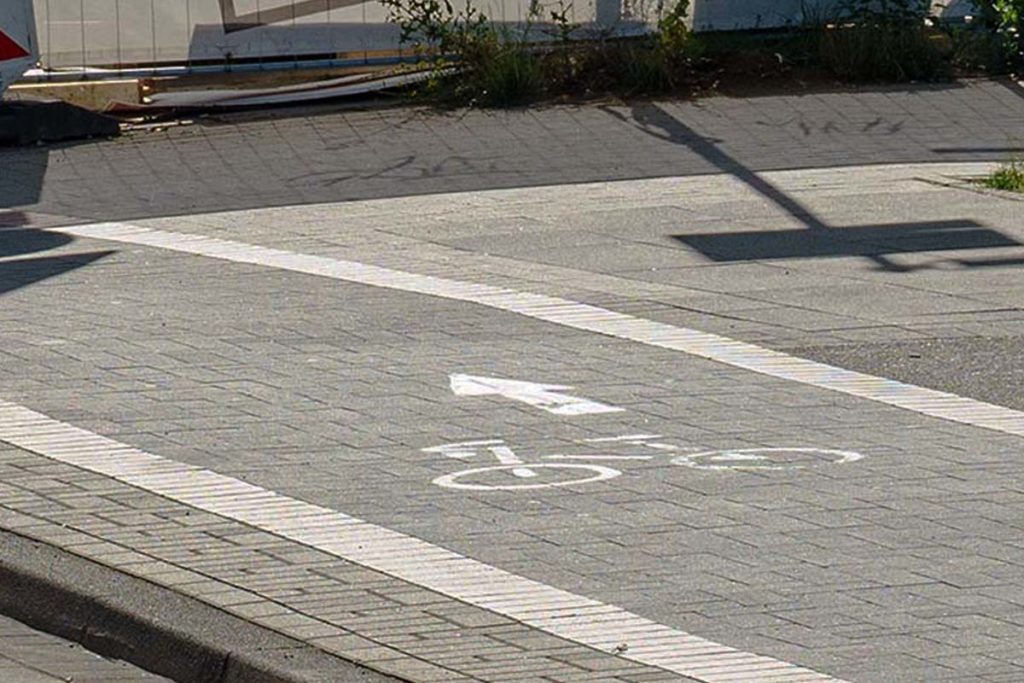 Dieser Pfeil zeigt nur stadteinwärts