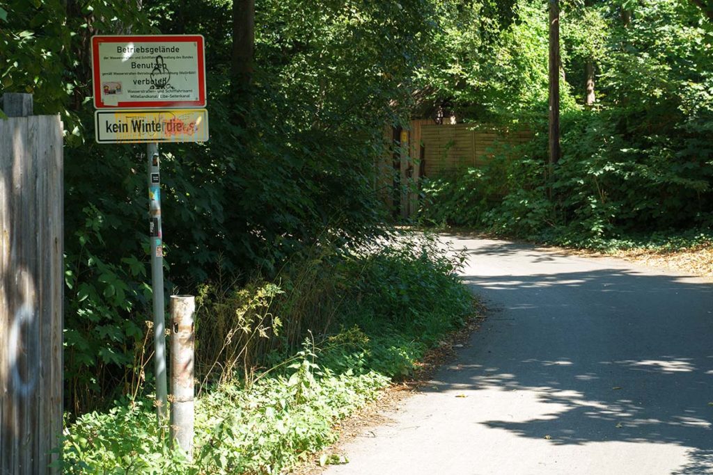 Schild des WSA an der Ratswiese