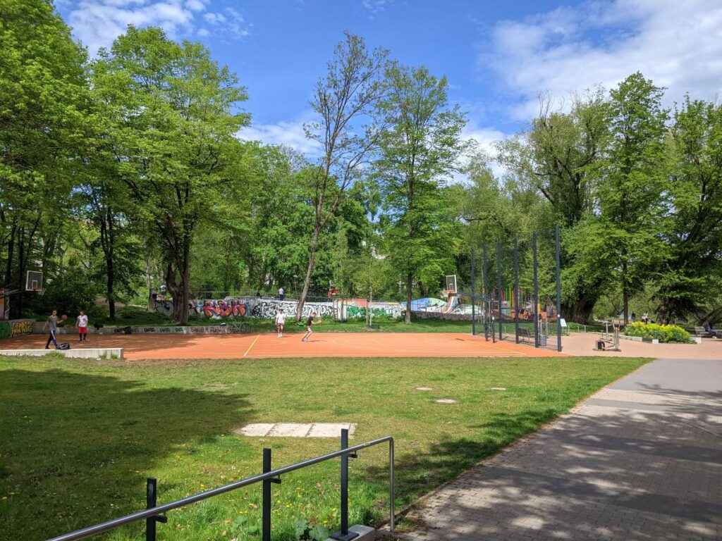 Basketballplatz