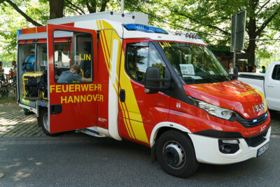 Mittleres Löschfahrzeug der Freiwilligen Feuerwehr Linden beim Tag der Niedersachsen am Maschsee
