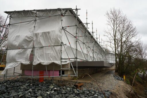 Wasserkunst Baustelle, Rampe mit provisorischem Wetterschutz 18.02.23