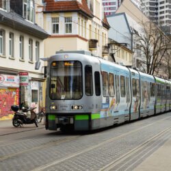 Stadtbahn Linie 10, Limmerstraße. TW 2000