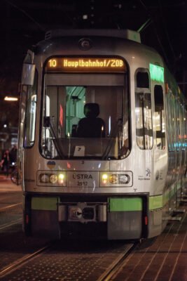 Ein Stadtbahnzug der ÜSTRA