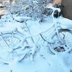 Fahrrad im Schnee