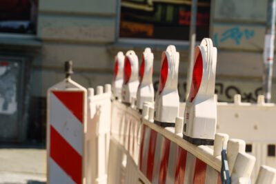 Sperrung Baustelle Symbolbild