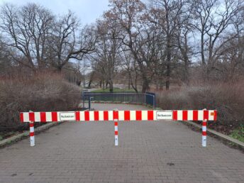 Hochwassersperre Ihme breit