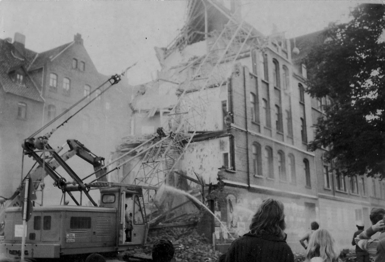 Abriss Vorderhäuser Allerweg 8-12 Sommer 1980
