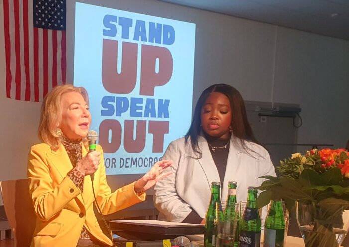 US-Botschafterin Amy Gutman hält eine bewegende Rede