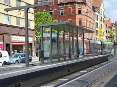 Hochbahnsteig Freizeitheim Linden 18.4.24