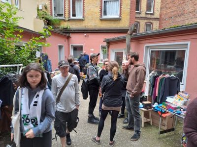 Das Blaue Wunder 2024 Hofflohmarkt