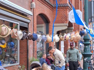 Das Blaue Wunder 2024 mit Hut Up