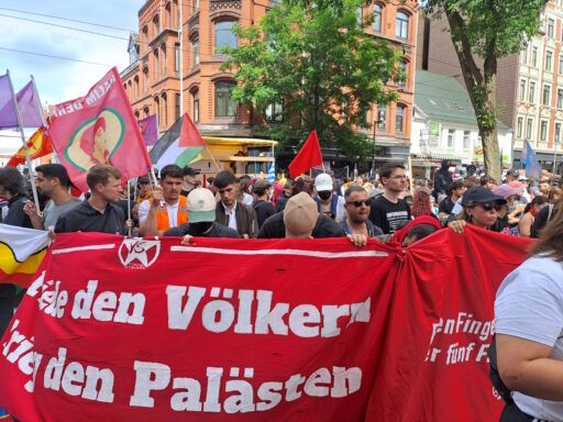 Halim Dener Demo_Limmerstraße_Ecke Viktoriastraße