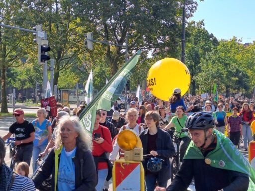 Demonstrationszugs vom Küchengarten Weltklimatag 2024