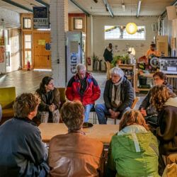 Welthausmeeting in der_Hüttenstraße Oktober 2024