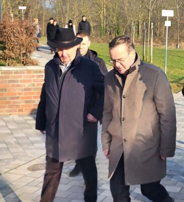 v.l. Günther Papenburg mit Boris Pistorius