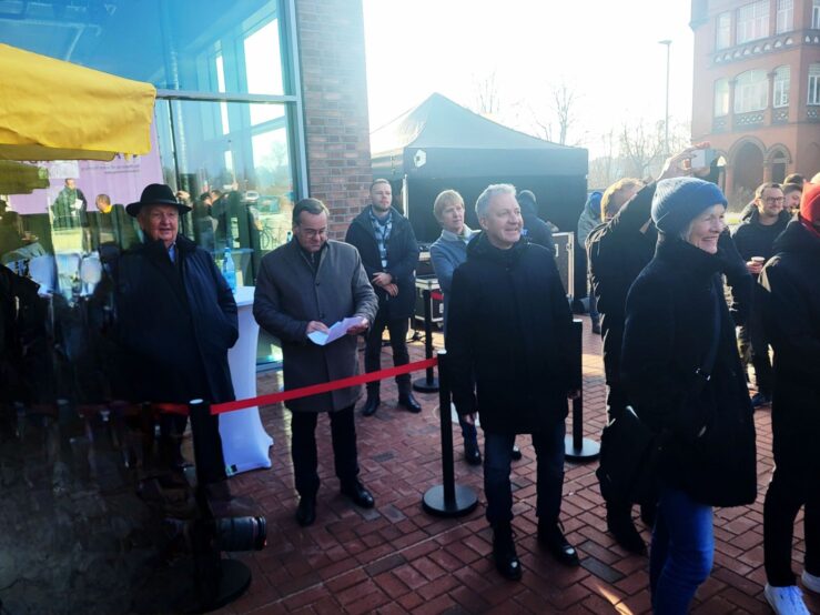 v.l. Günther Papenburg, Boris Pistorius, Stadtbaurat Thomas Vielhaber