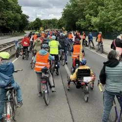Fahrraddemo auf dem Westschnellweg