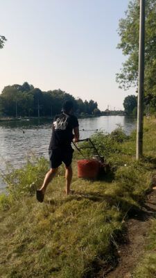 Uferweg: Rasen gemäht