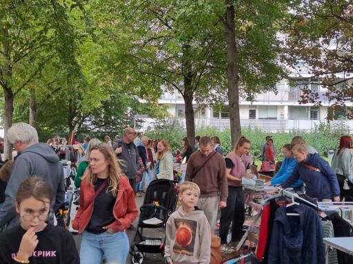 Kiez-Flohmarkt Haus und Garten