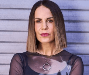 Lesung "Herz aus Stacheldraht" von Sophia Mayer