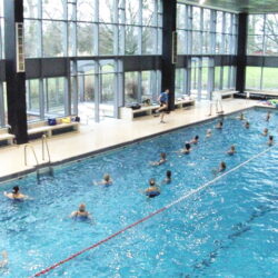 Kostenloser Familientag für Kinder mit Eltern im Fössebad