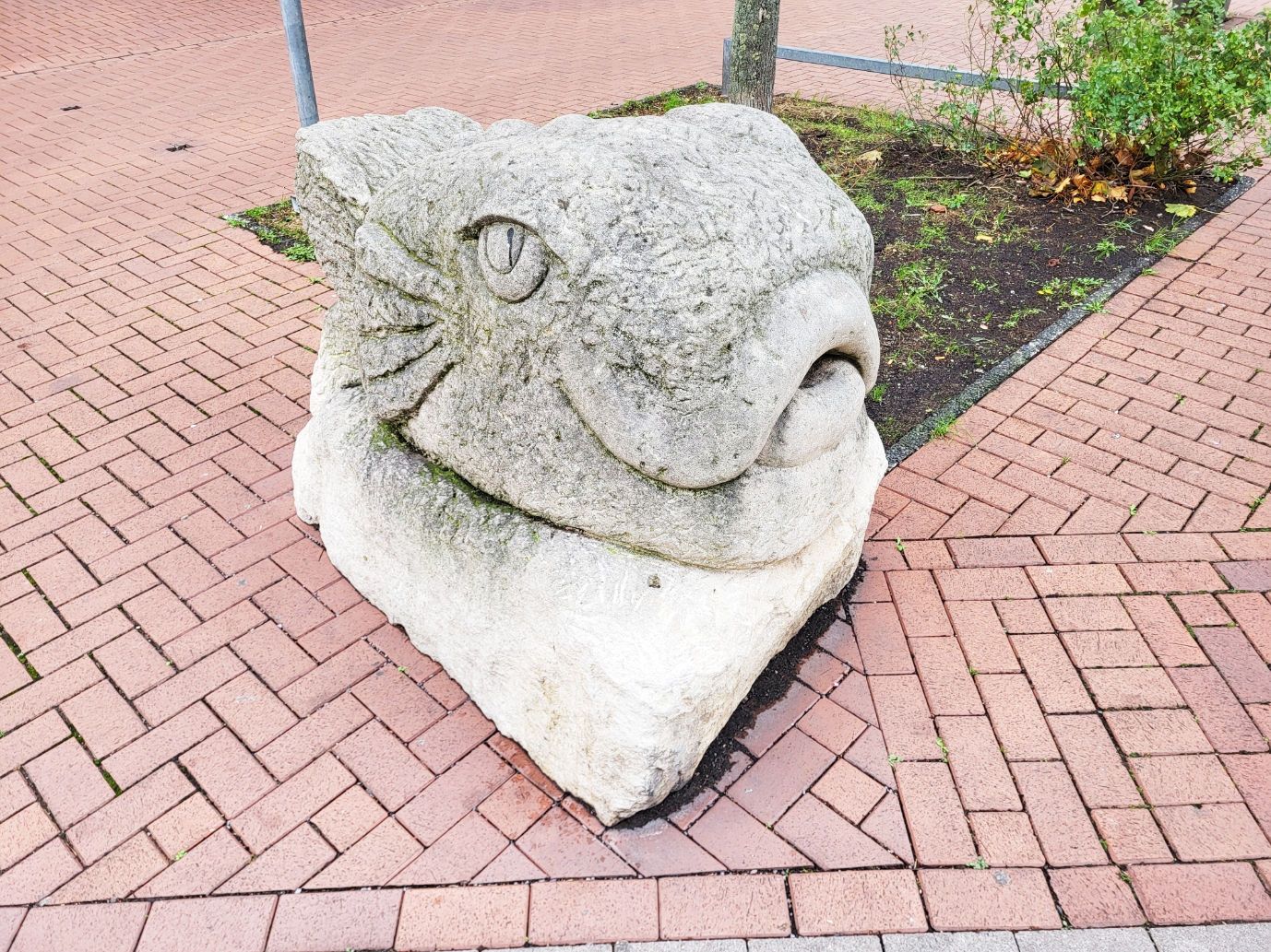 Fischskulptur – am Lindener Schmuckplatz