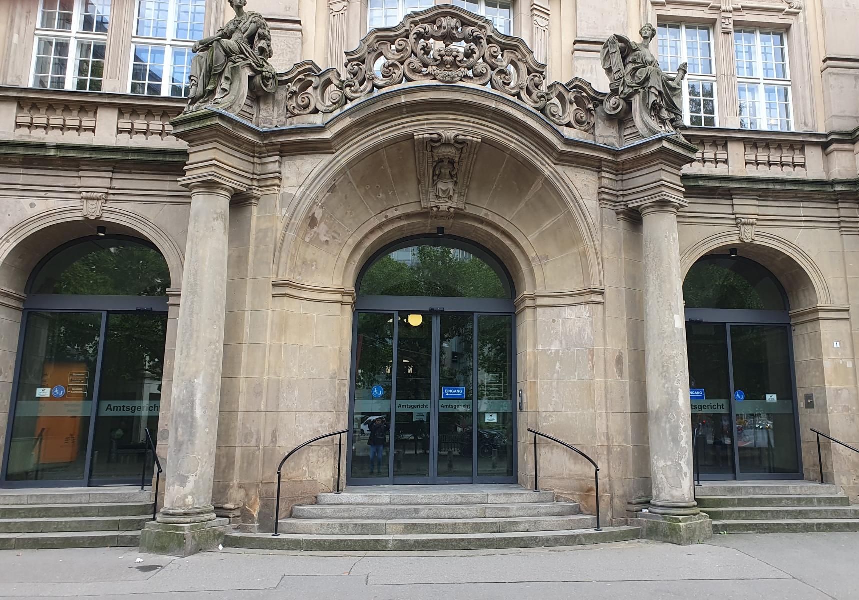 Hier wurde heute über einen Angriff auf die Gedeenkstätte Ahlem verhandelt