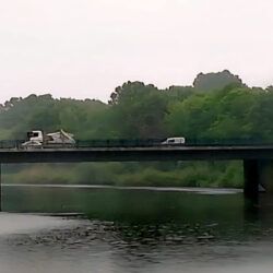 Schwanenburgbrücke über die Leine