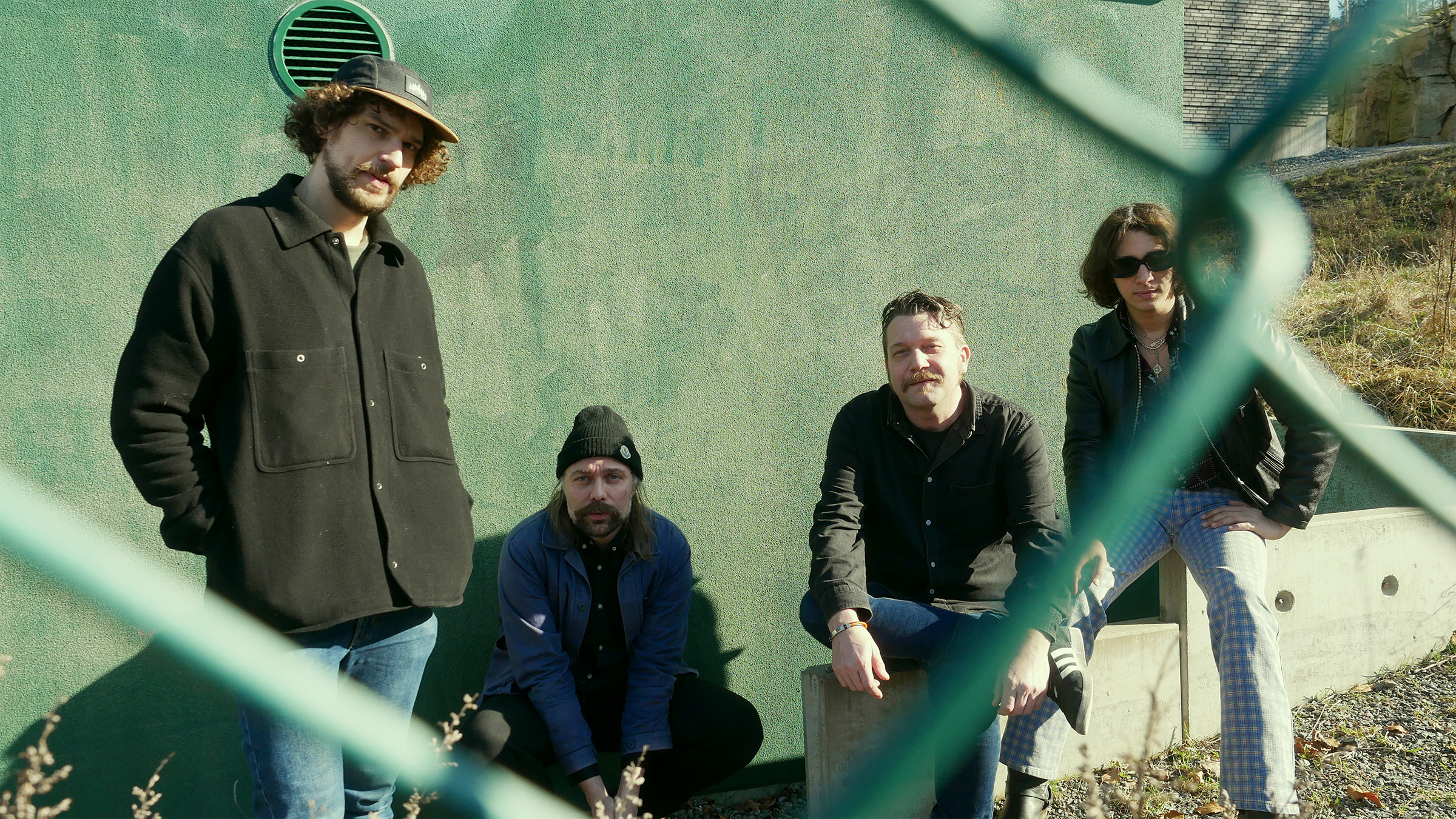 Ruby Tuesday | HOLLOW SHIP