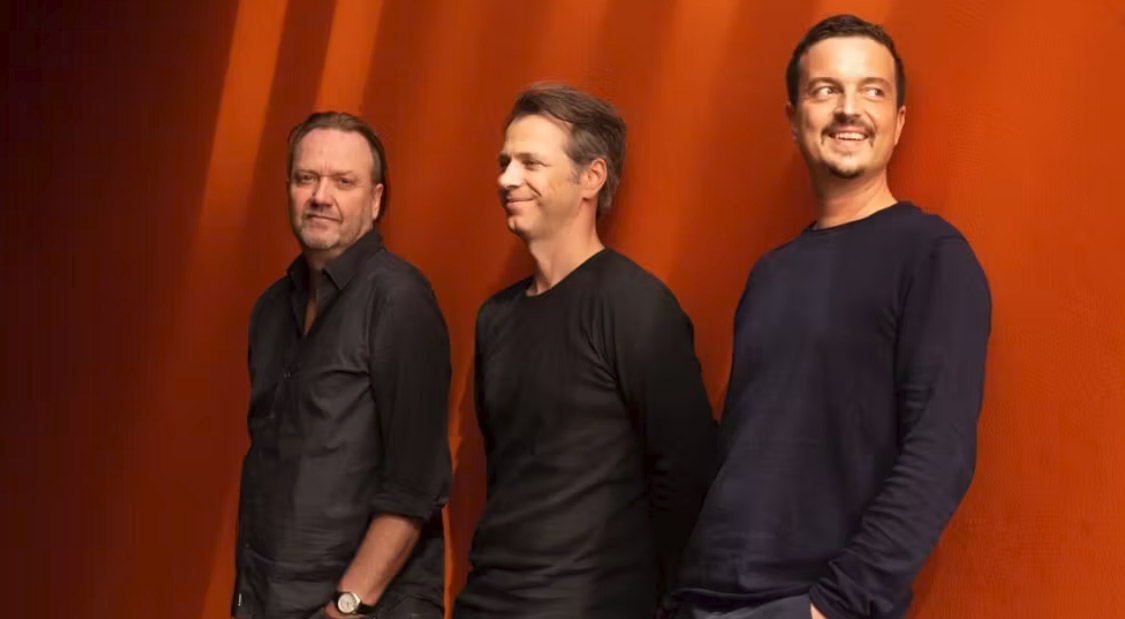 Ruby Tuesday | LOOP MACHINE