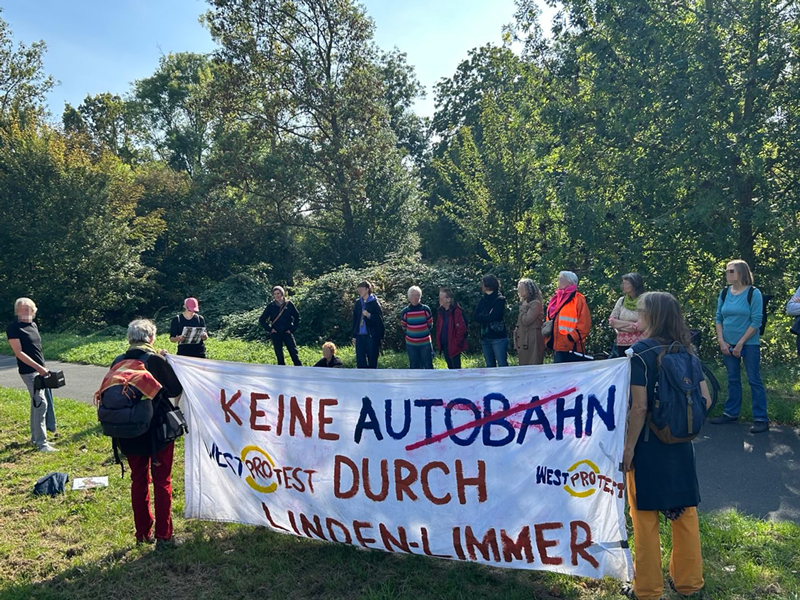 Infospaziergang gegen den Westschnellweg-Ausbau