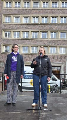 Annika Döhne (l.) und Victoria Schwertmann