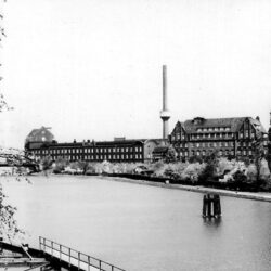 Gedenkveranstaltung am Jahrestag der Befreiung des KZ Limmer zur Zwangsarbeit bei Continental