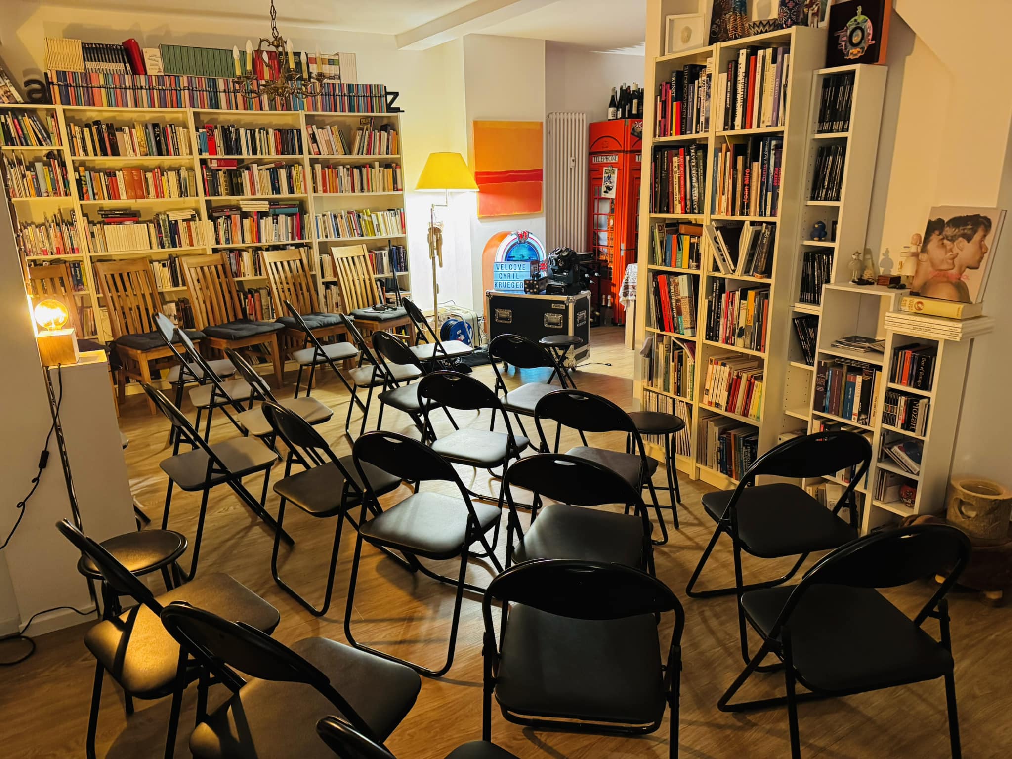 Red Fridge - Blind Booking V