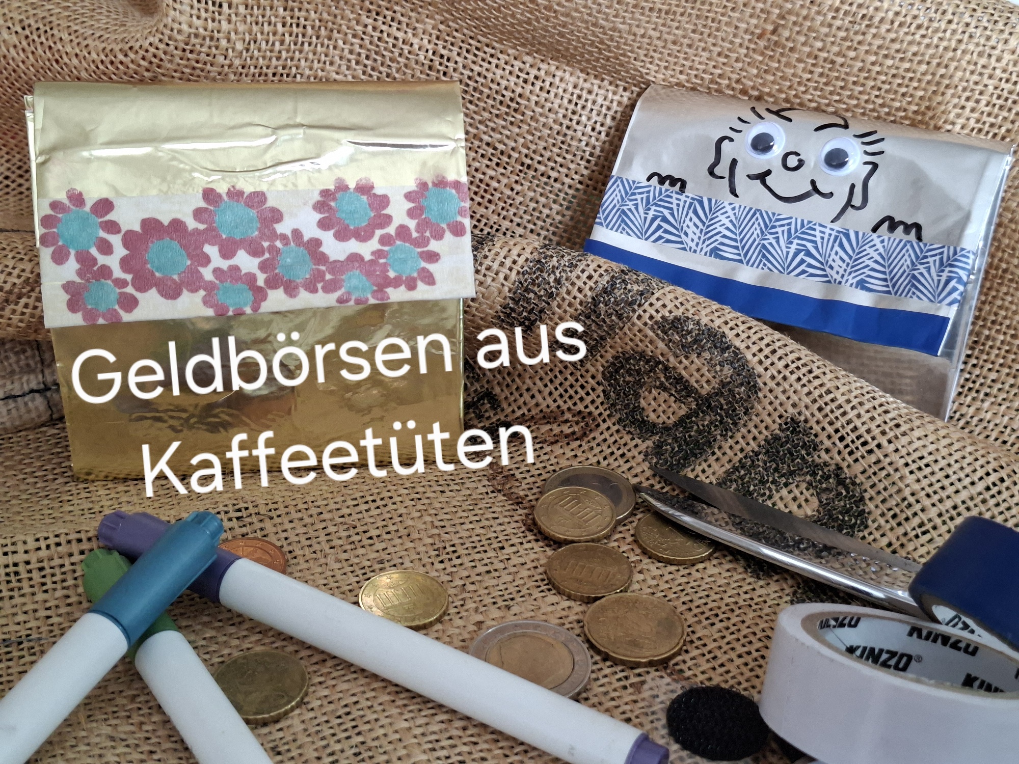 Upcycling-Werkstatt: Goldene Geldbörsen aus Kaffeetüten