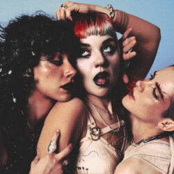 Ruby Tuesday | GRANDMA´S ASHES