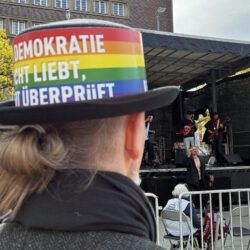 Niedersachsen prüft! PRÜF-Demo setzt Zeichen für wehrhafte Demokratie