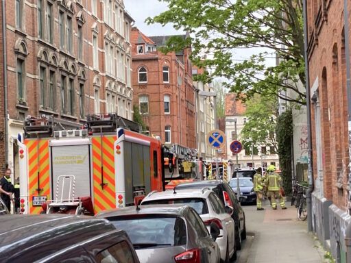 Feuerwehr in der Albertstraße