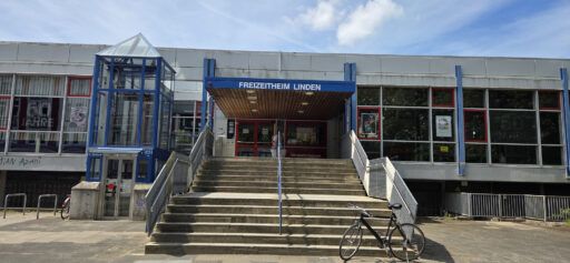 Eingangstreppe zum Tagungsort Freizeitheim Linden