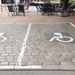 Behindertenparkplatz Lindener Marktplatz