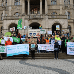 Bündnis „hannover unterwegs“ vor dem Neuen Rathaus