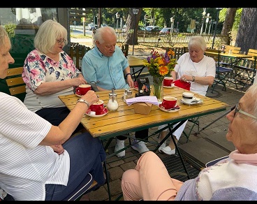 Gartencafé im Lindenbaum