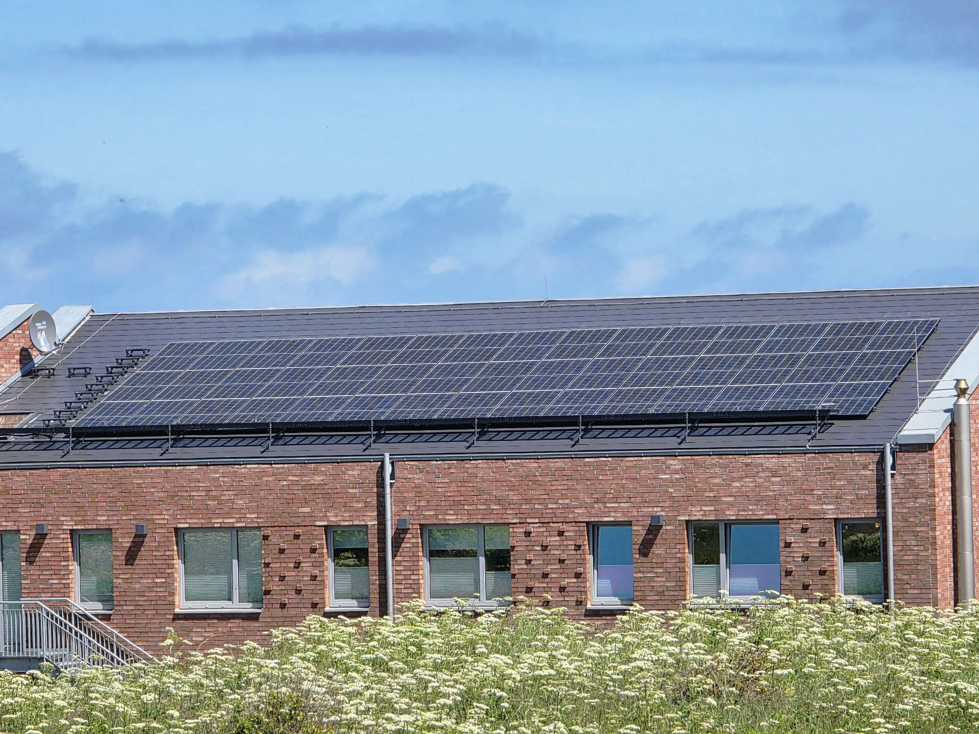 Solarmodule auf Gebäude